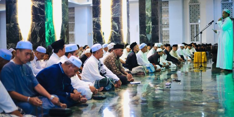 Sambut Isra Mikraj 1447 H, Pemkab Nagan Raya Gelar Tausiah di Masjid Giok
