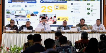 Beri Pengarahan Soal Layanan di Kanwil BPN Provinsi NTT, Menteri Nusron: Gunakan Sudut Pandang Masyarakat