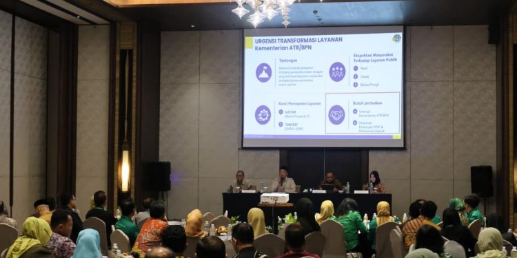 Menteri Nusron Ajak IPPAT dan Pemda Jawa Barat Perkuat Sinergi demi Peningkatan Kualitas Layanan Pertanahan