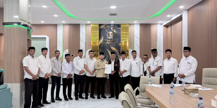 Ketua DPRK Nagan Raya Terima Audiensi Forum Tuha Peut
